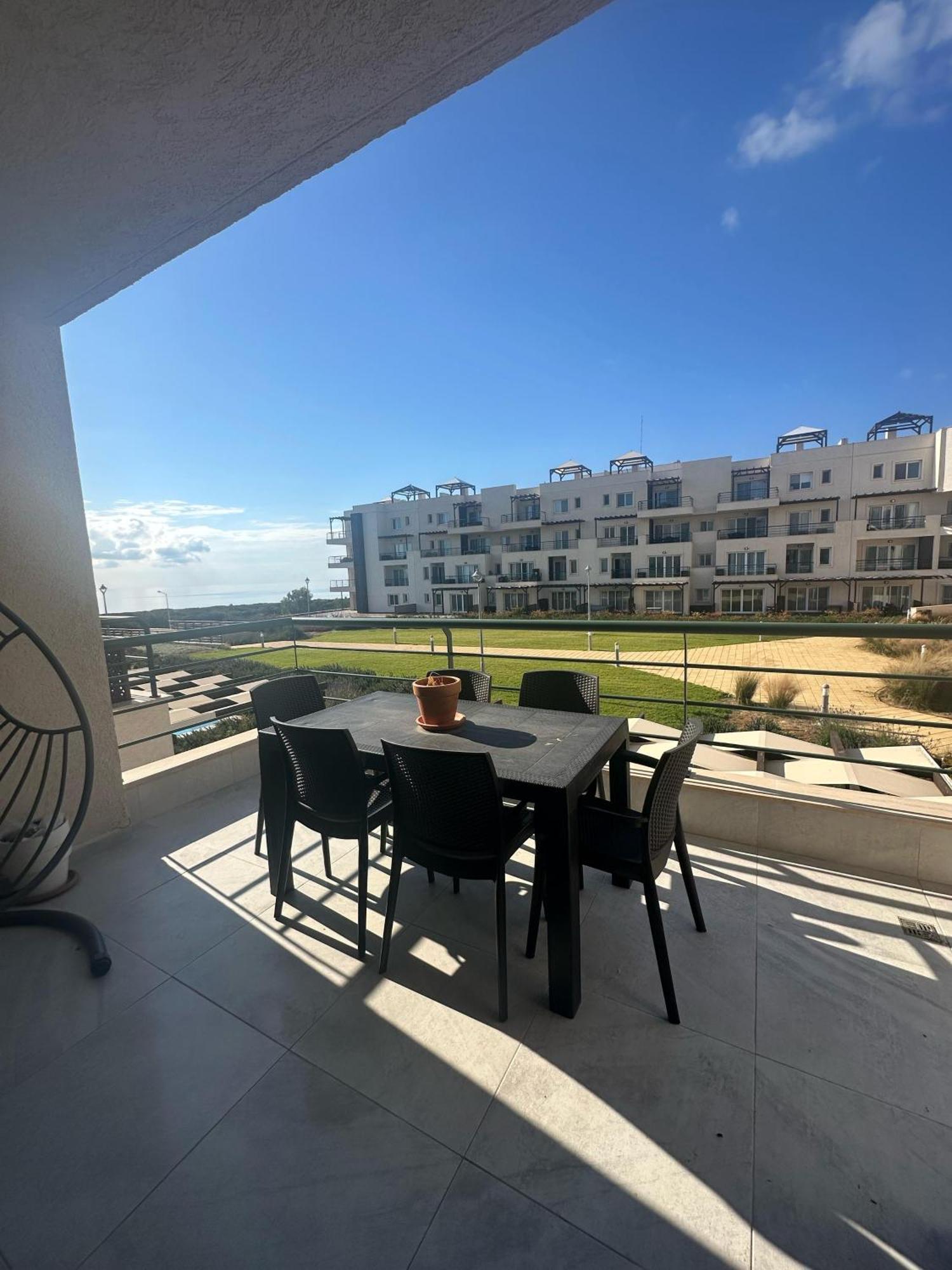 Thalassa Apartment