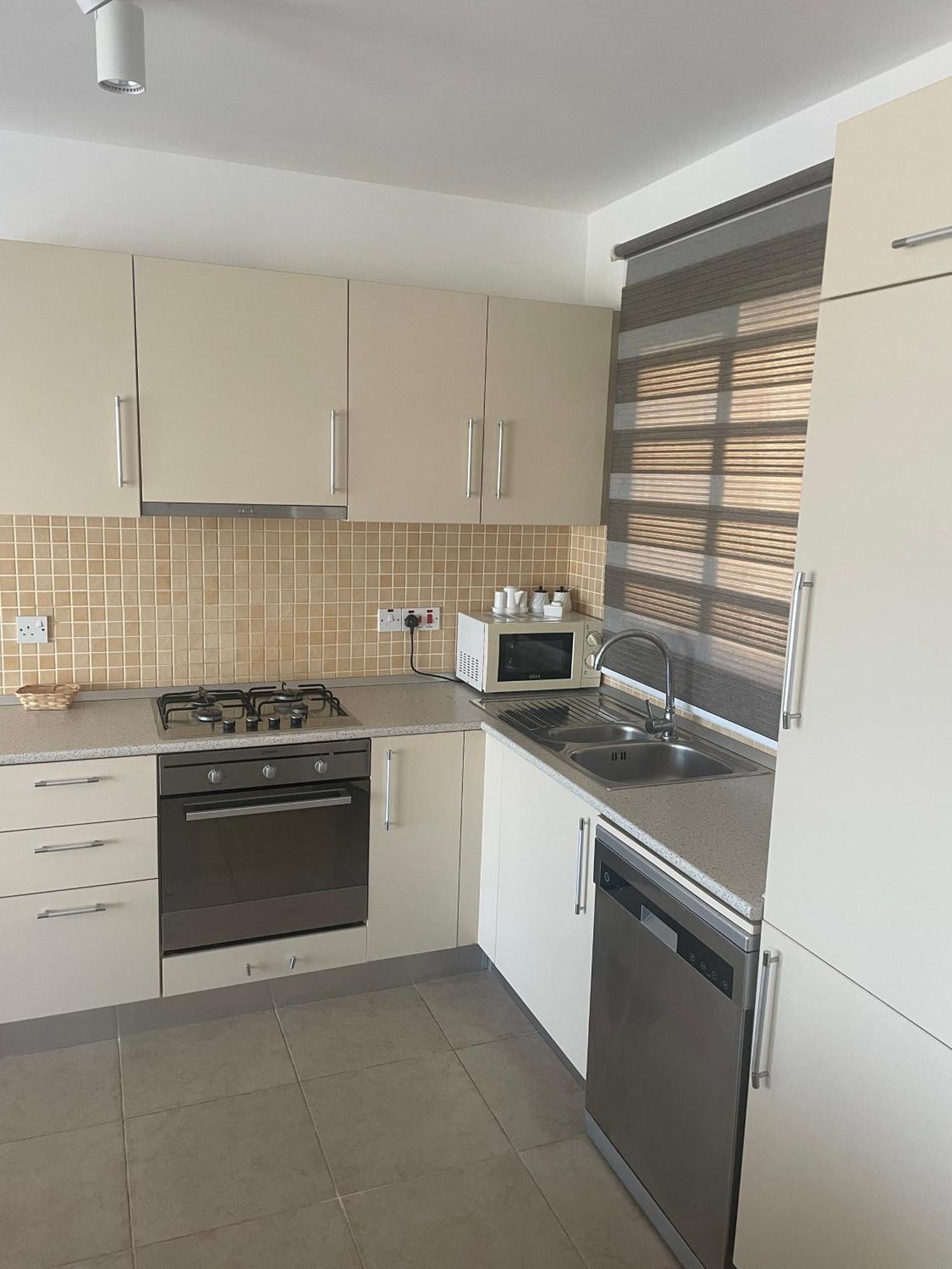 Thalassa Apartment *
